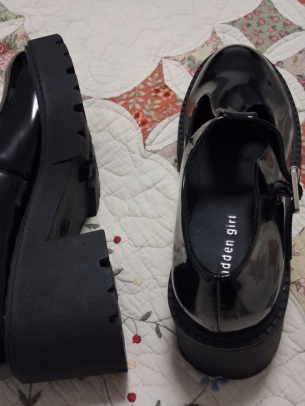 Sold On E...Madden Girl New Black Platform Shoes - Picture 5 of 9